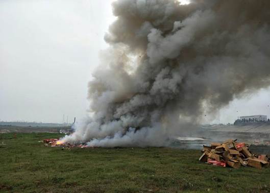 ˵��: C:\Users\Administrator\Documents\Tencent Files\721249987\Image\C2C\FBA0BB361221E4A37325CCA6D996BCC0.jpg